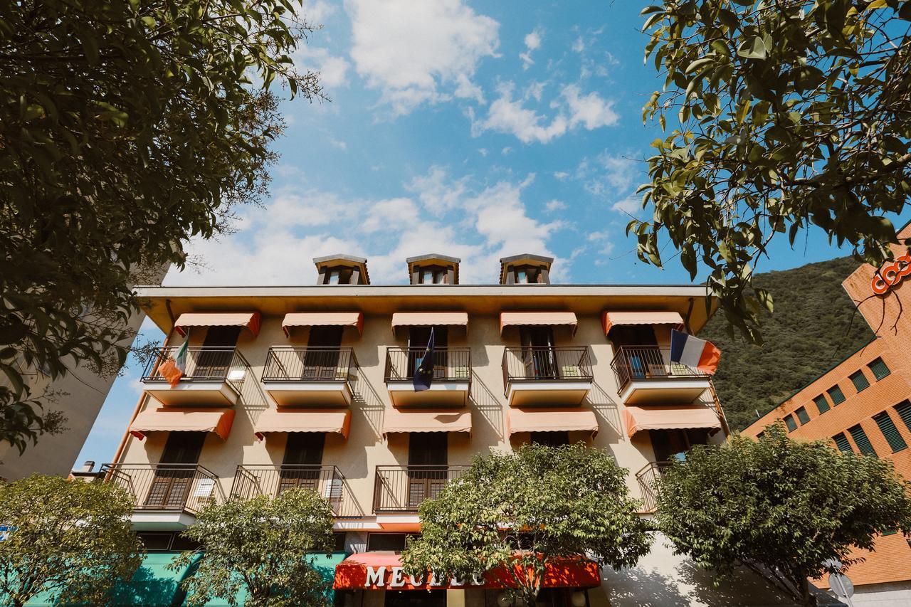Hotel Meuble Moderno ลาเวโน มอมเบลโล ภายนอก รูปภาพ